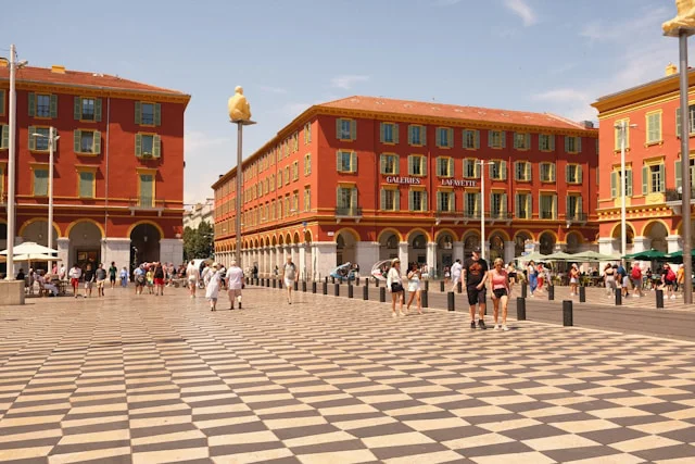 Place Masséna à Nice